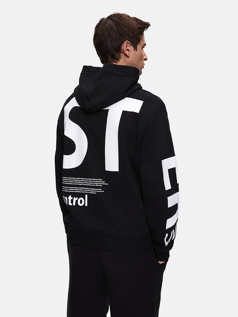 Sırt Ve Kol Baskılı Kapüşonlu Siyah Sweatshırt