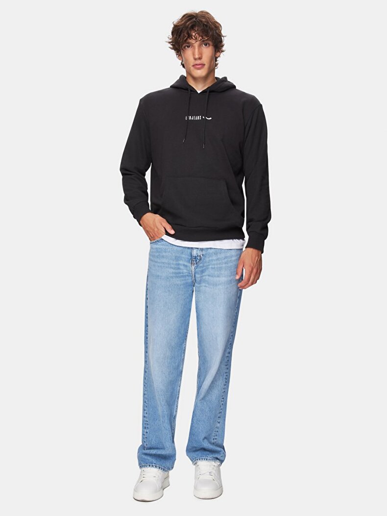 Baskılı Kapüşonlu Siyah Sweatshırt