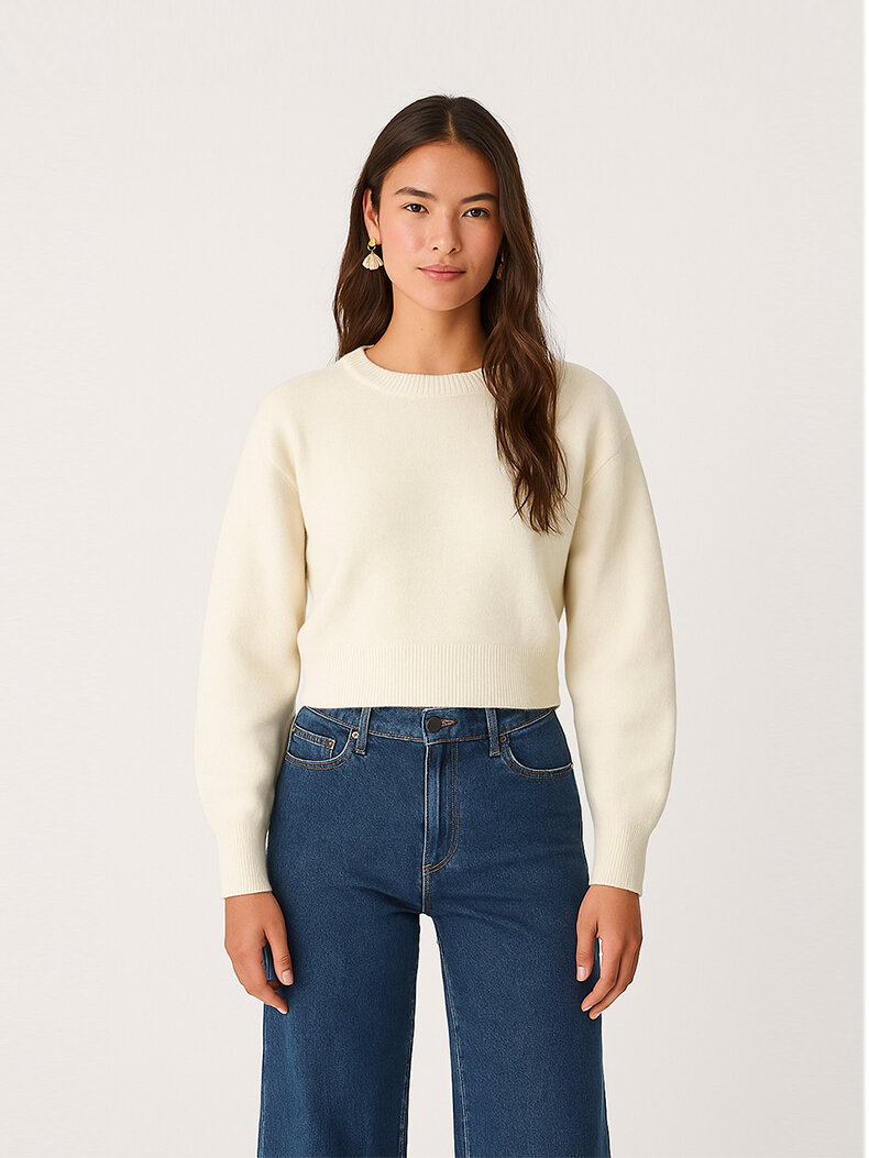 White Pullover