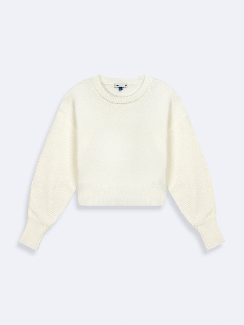 White Pullover