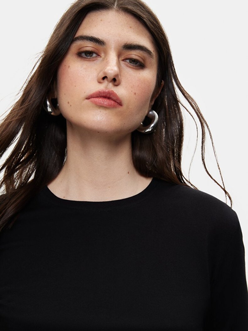 Siyah T-shırt