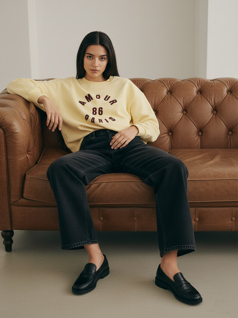 Uzun Kollu Sıfır Yaka Slogan Baskılı Krem Sweatshırt Uzun Kollu Sıfır Yaka Slogan Baskılı Krem Sweatshırt