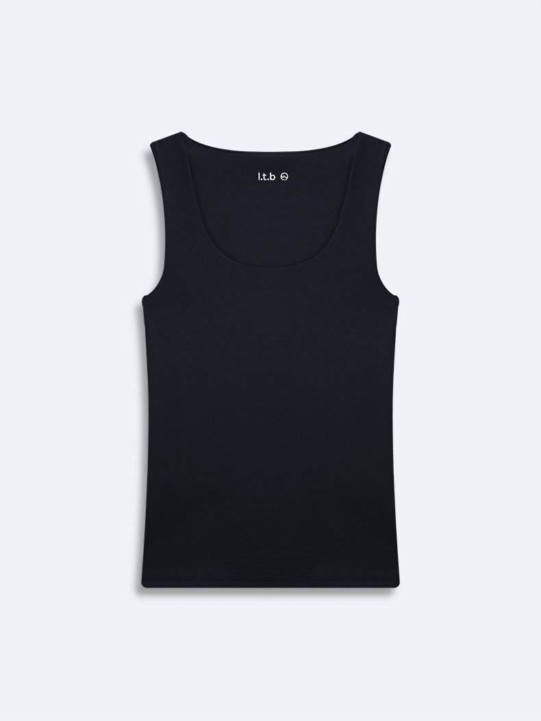 Lacivert Atlet