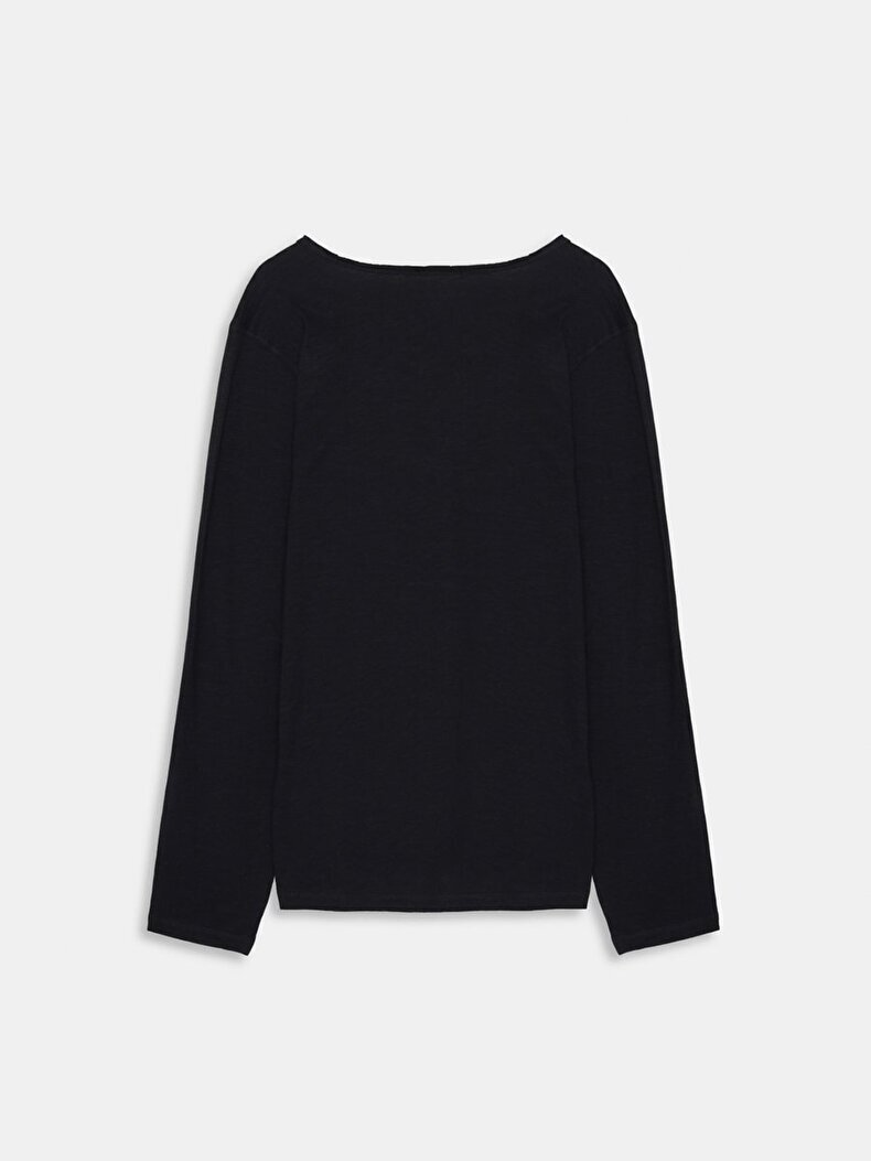 Black Sweatshirt
