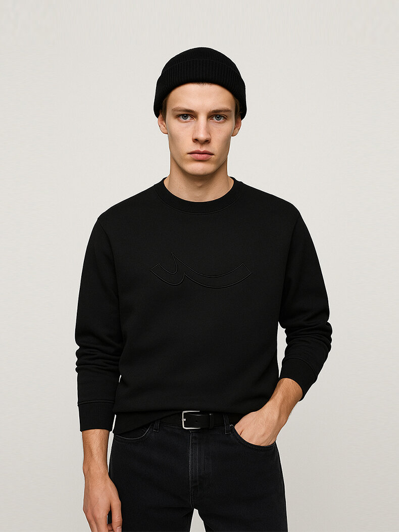 Black Sweatshirt