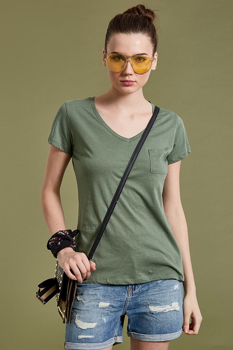Groen T-shi̇rt
