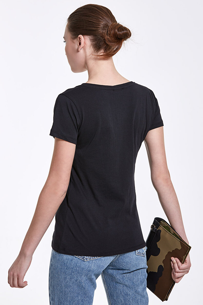 Zwart T-shi̇rt