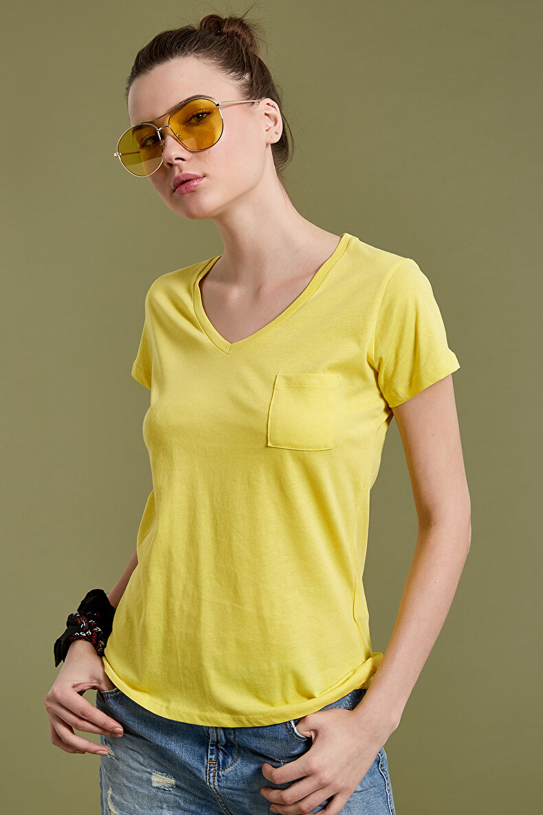 Geel T-shi̇rt
