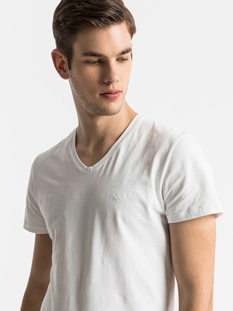 V-neck White T-shirt