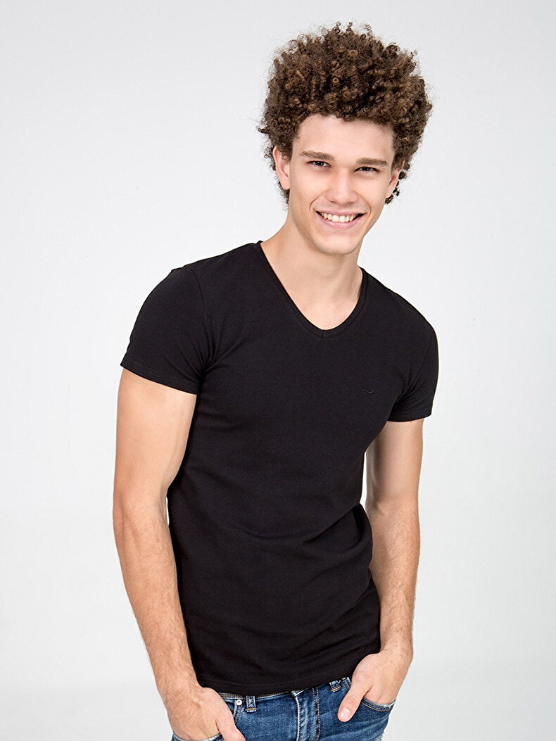 V-neck Black T-shirt