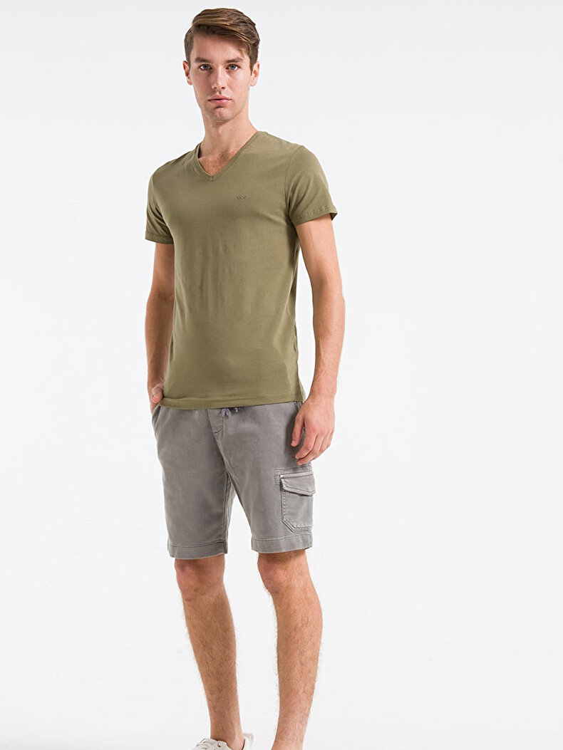 V-neck Green T-shirt