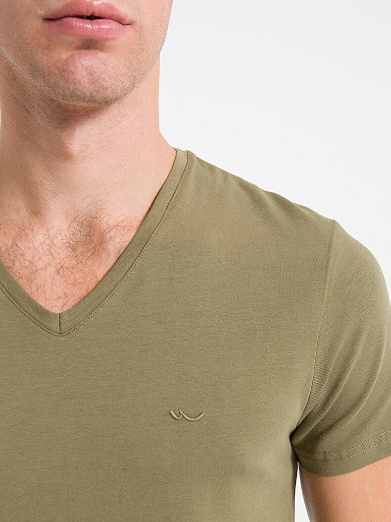 V-neck Green T-shirt
