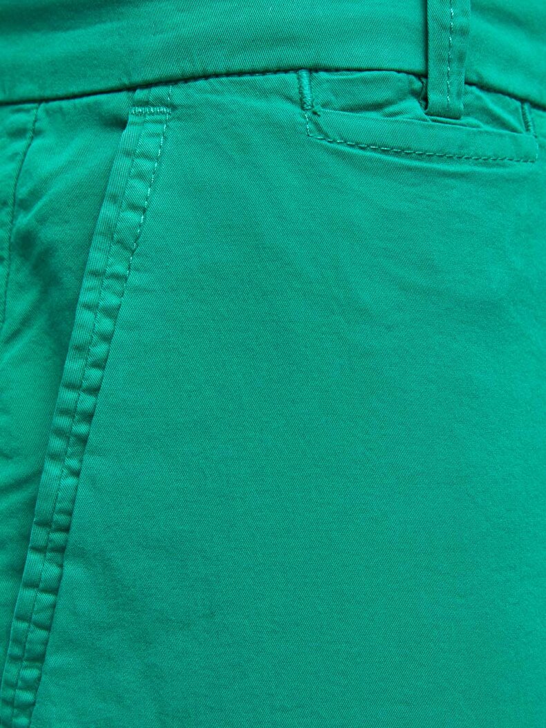 Grün Shorts