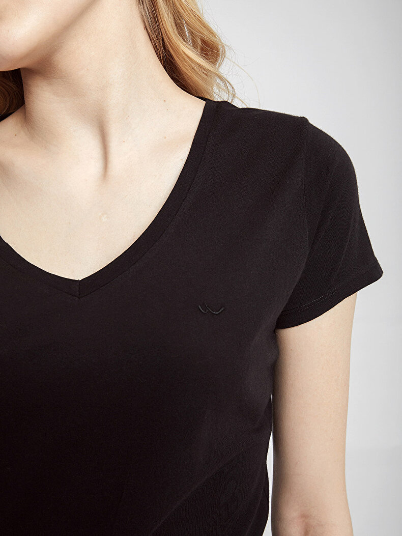 Zwart T-shi̇rt