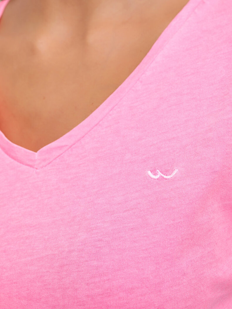Roze T-shi̇rt