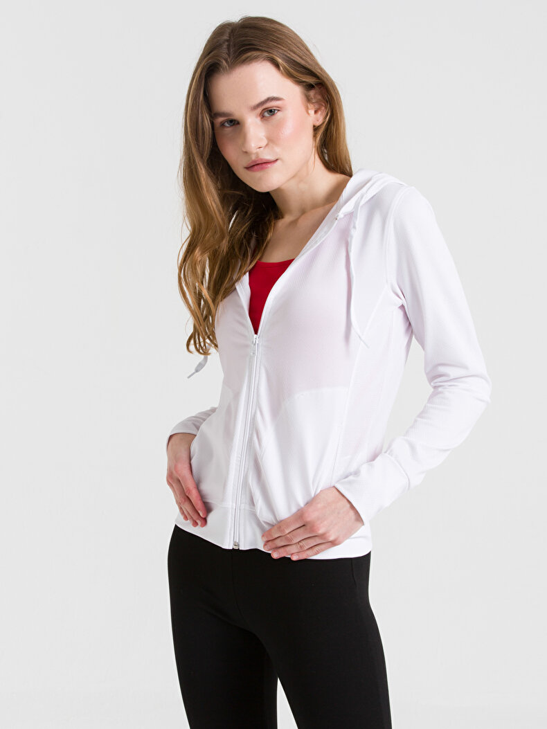 WEISS STRICKJACKE 