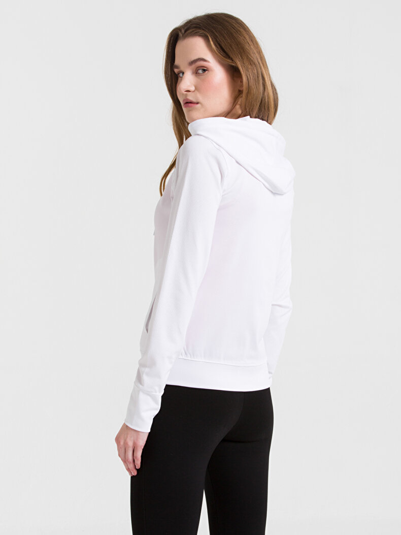 WEISS STRICKJACKE 