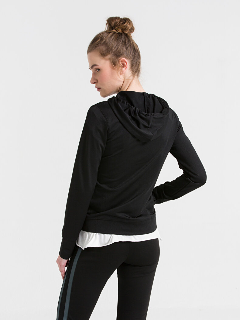 SCHWARZ STRICKJACKE 