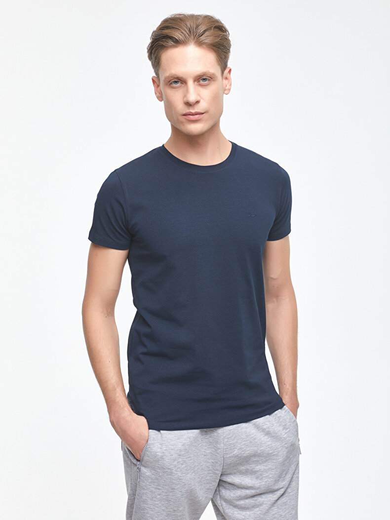 Basic Slim Fit Navy T-shirt