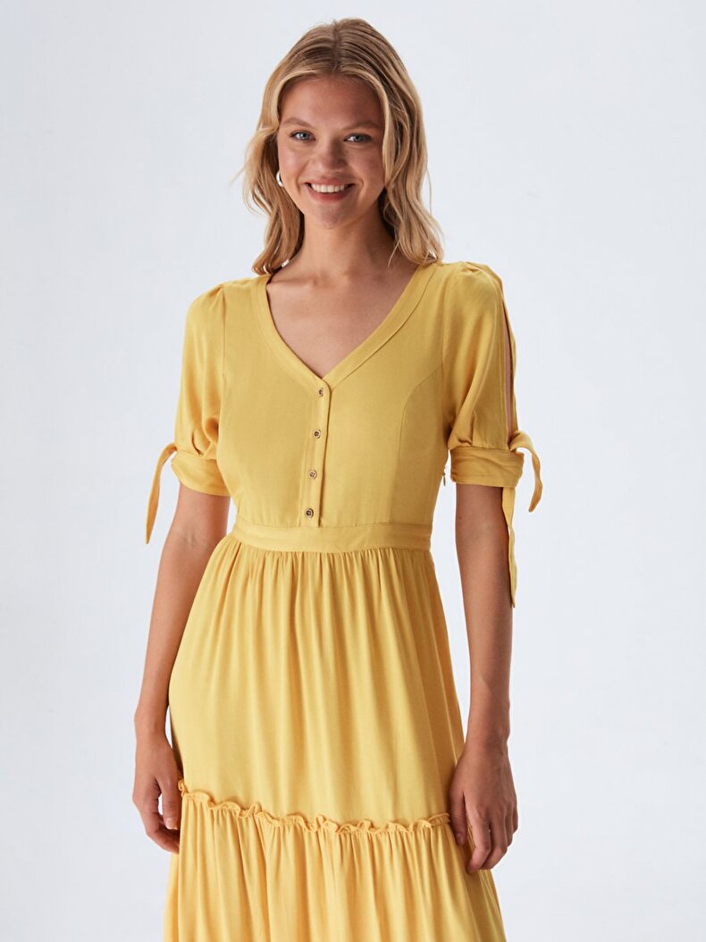 Arms Cord Closure Detailed Long Jurk