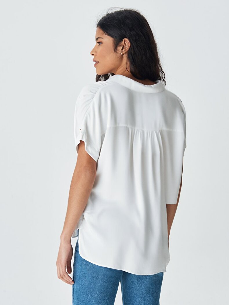Kısa Kollu Gömlek Yaka Beyaz Bluz