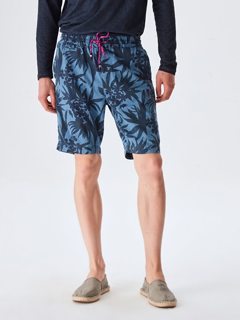 Pattern With Pockets Shorts