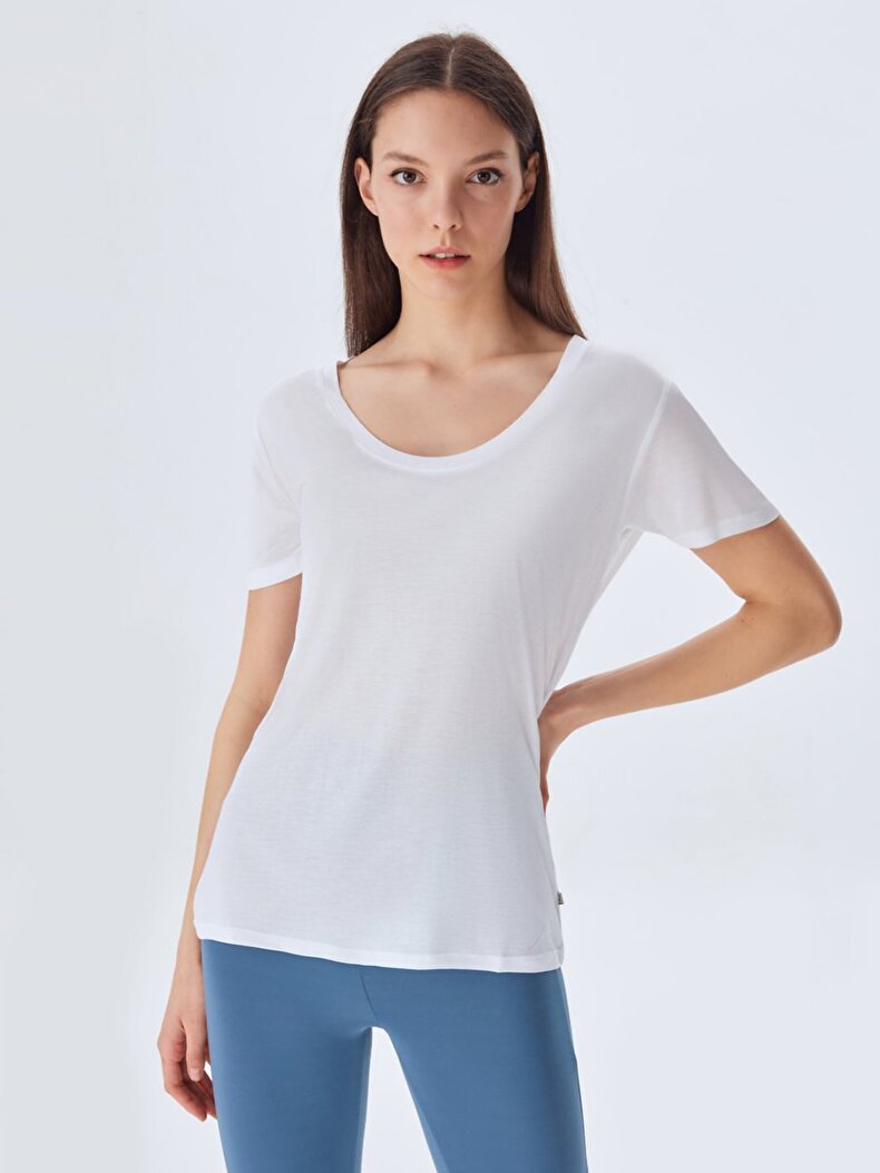 Short Sleeve Wide Collar White T-shirt
