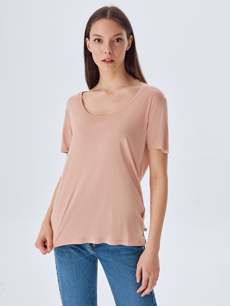 Short Sleeve Wide Collar Pink T-shirt
