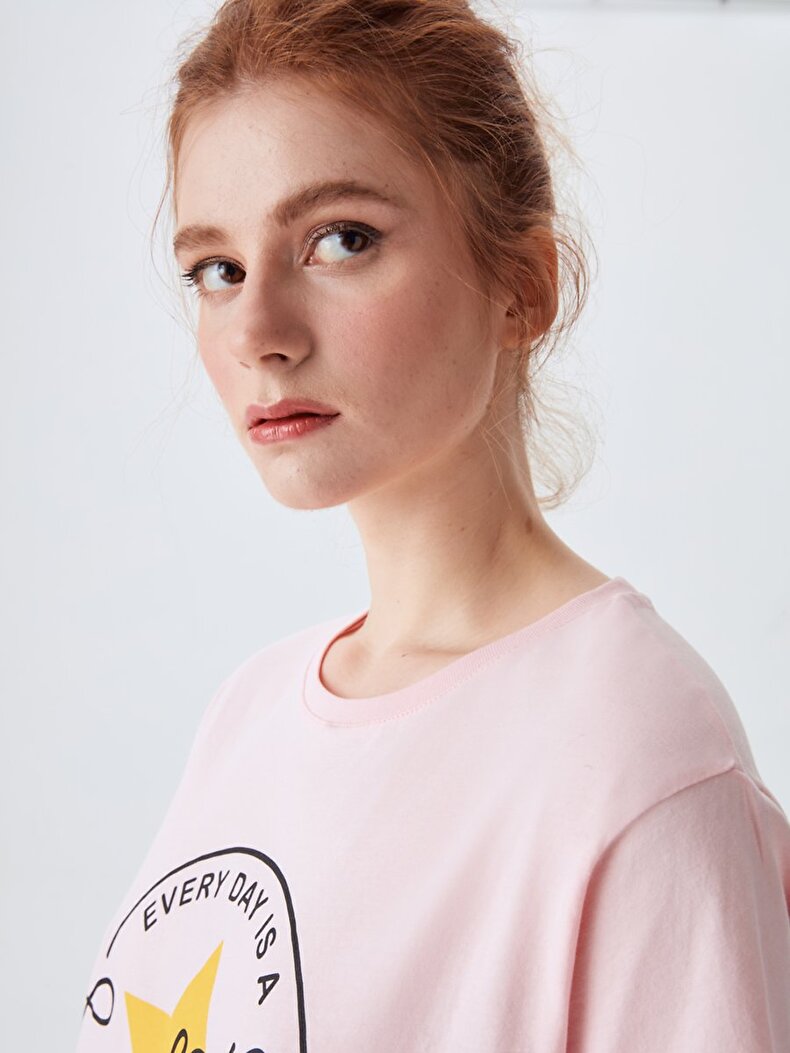 Graphic Print Pink T-shirt