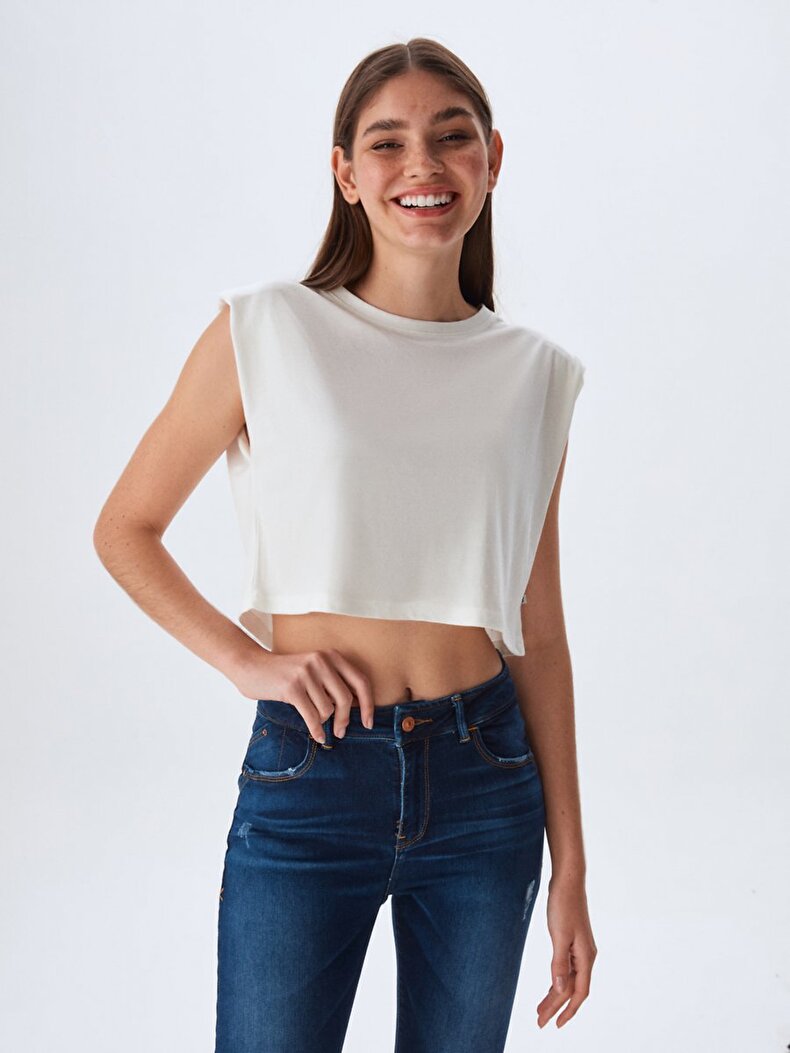 Cropped Arms Shoulder Pad White Athlete