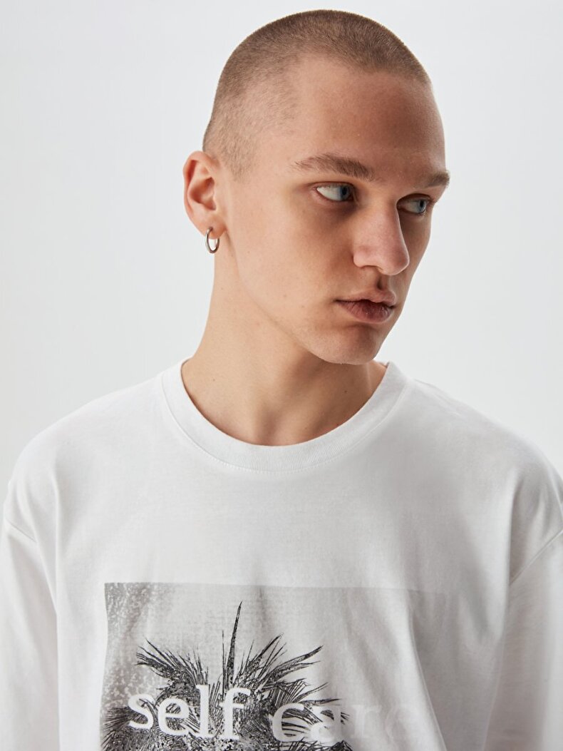 Graphic Print White