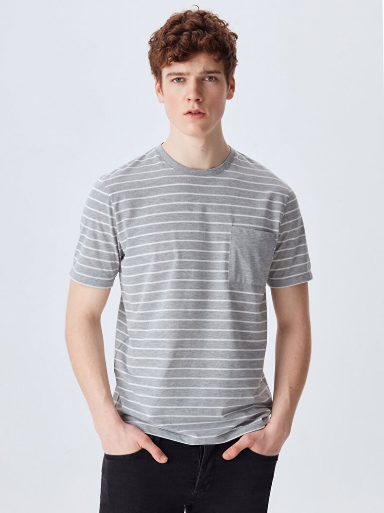 Striped Print With Pockets T-shi̇rt