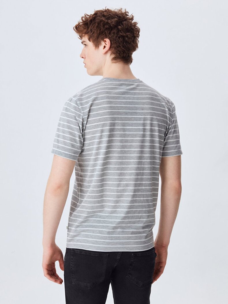 Striped Print With Pockets T-shi̇rt