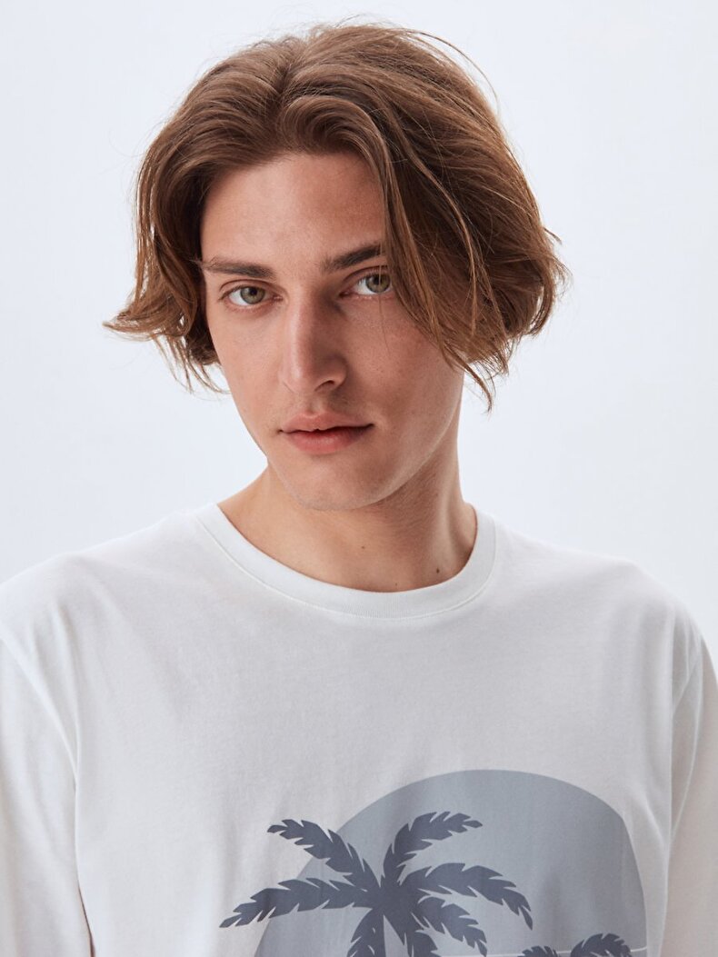 Graphic Print White