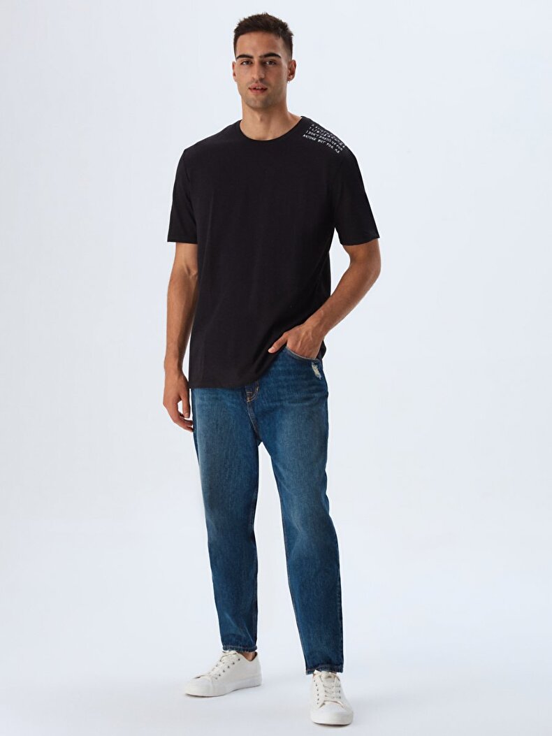 Crew Neck Zwart T-shi̇rt