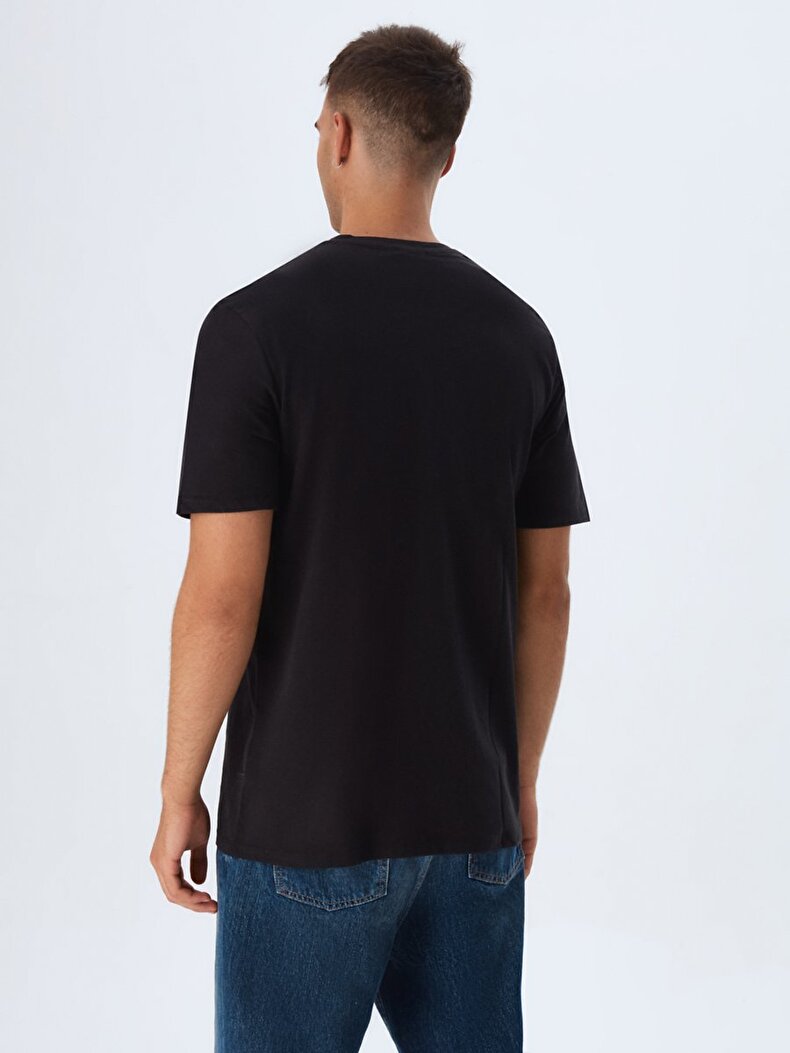 Crew Neck Zwart T-shi̇rt
