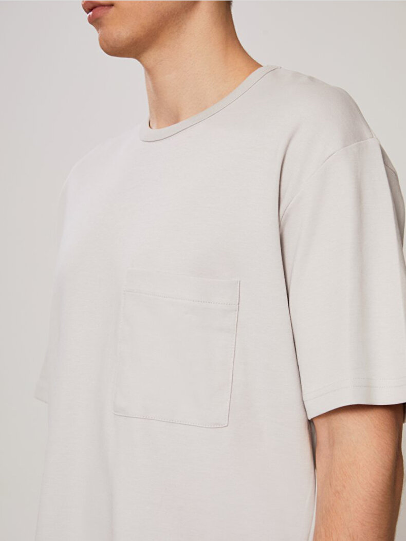 Loose Fit With Pockets Grey T-shirt