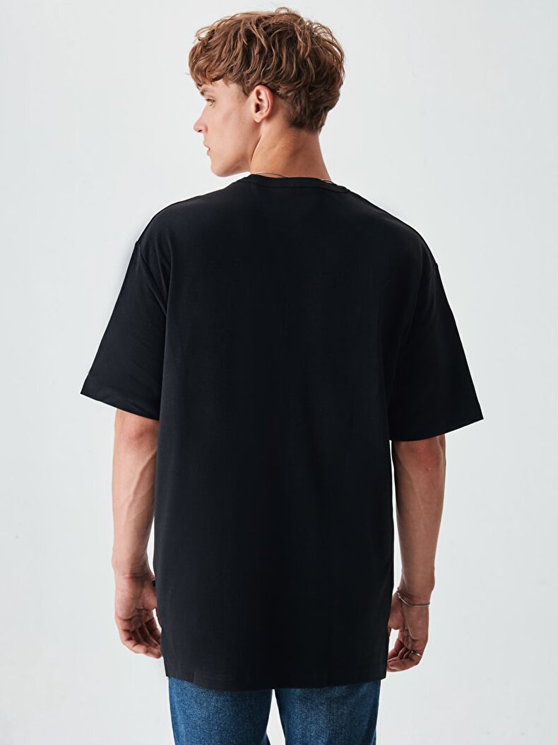 Loose Fit With Pockets Black T-shirt