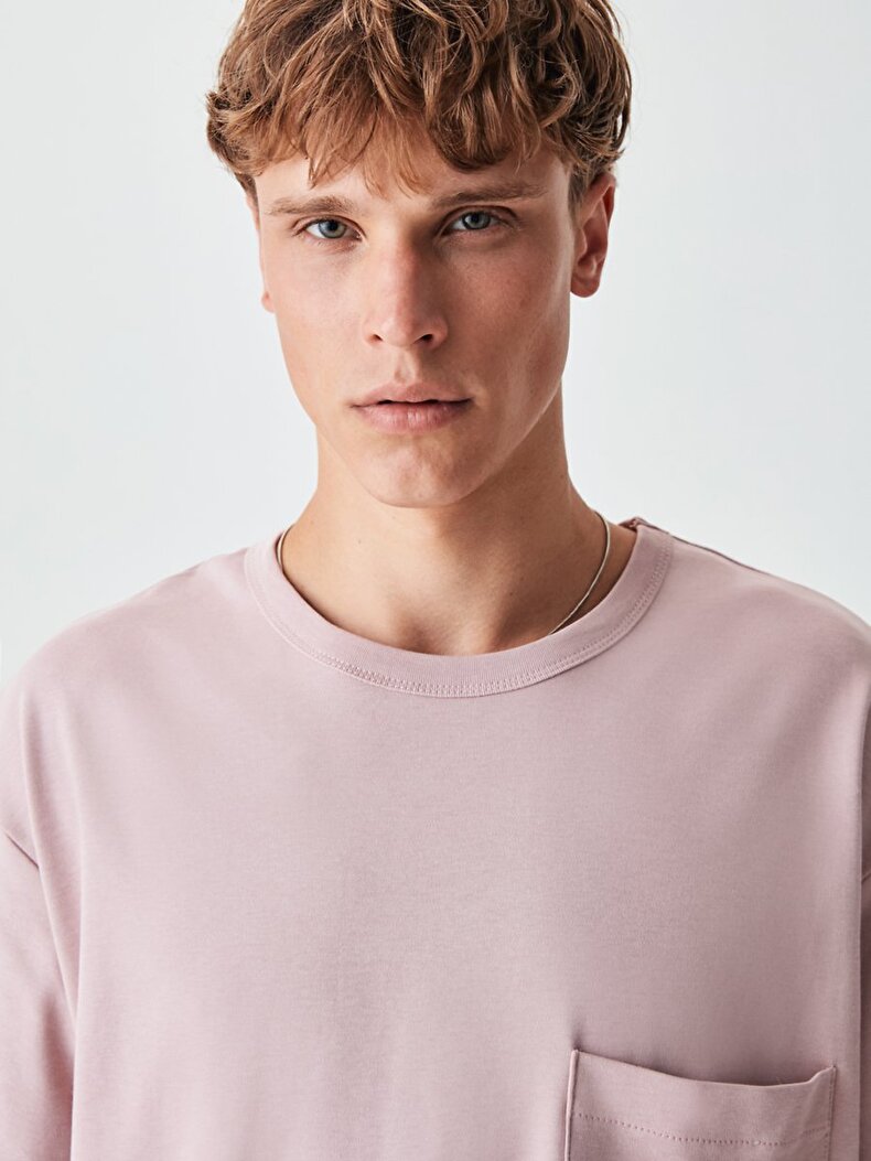 Loose Fit With Pockets Pink T-shirt