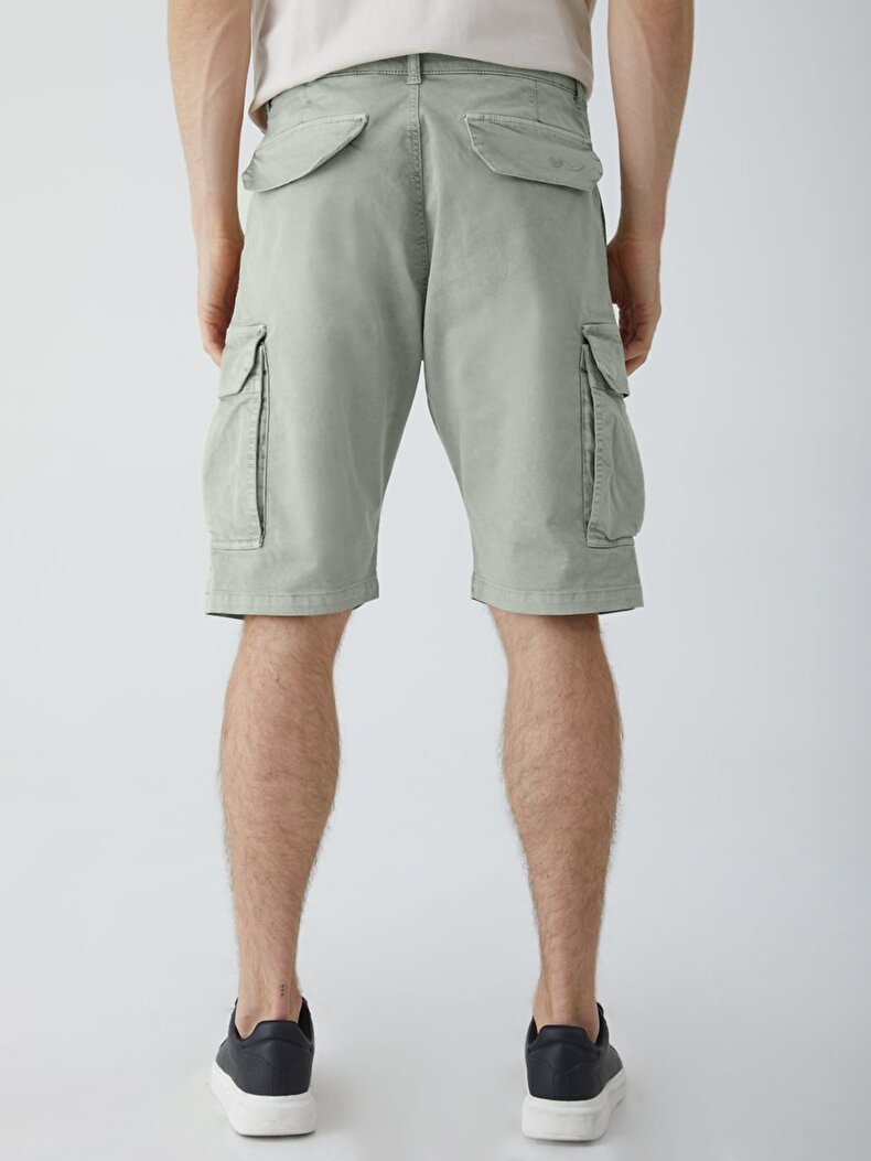 Grün Shorts