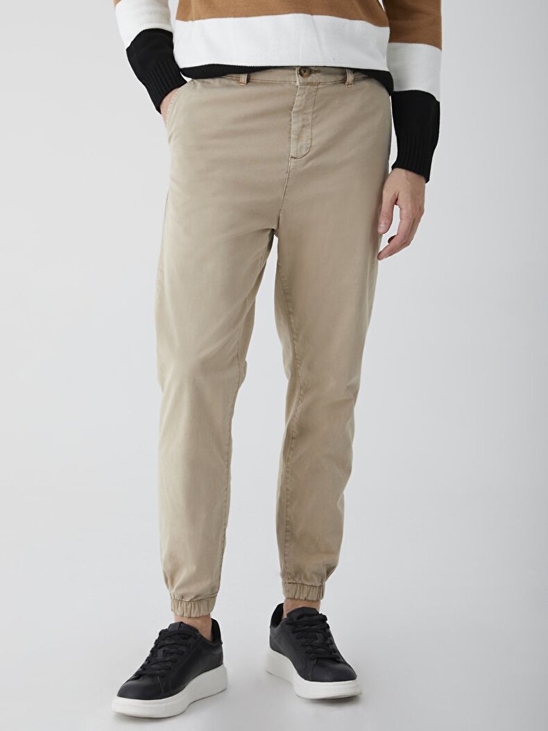Beige Hosen