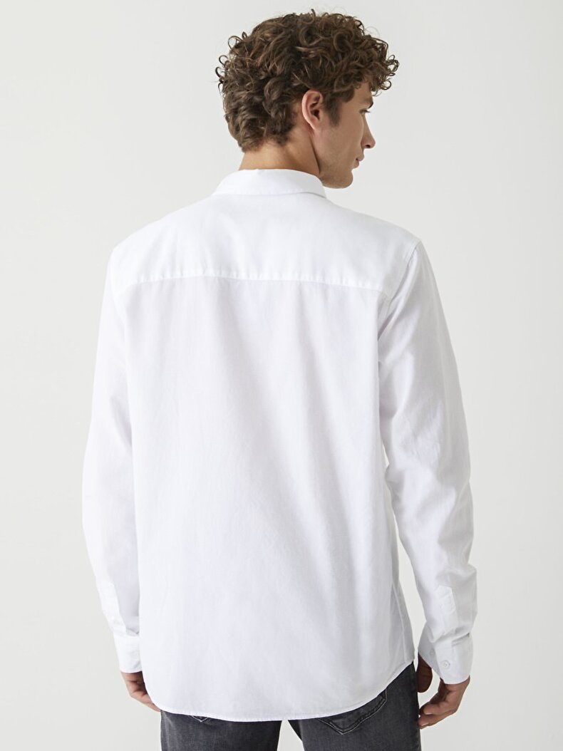 Klasik Yaka Uzun Kollu Beyaz Gömlek