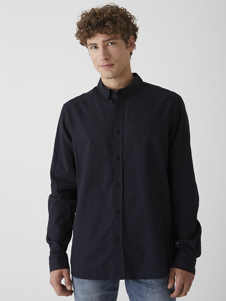 Klasik Yaka Uzun Kollu Siyah Gömlek
