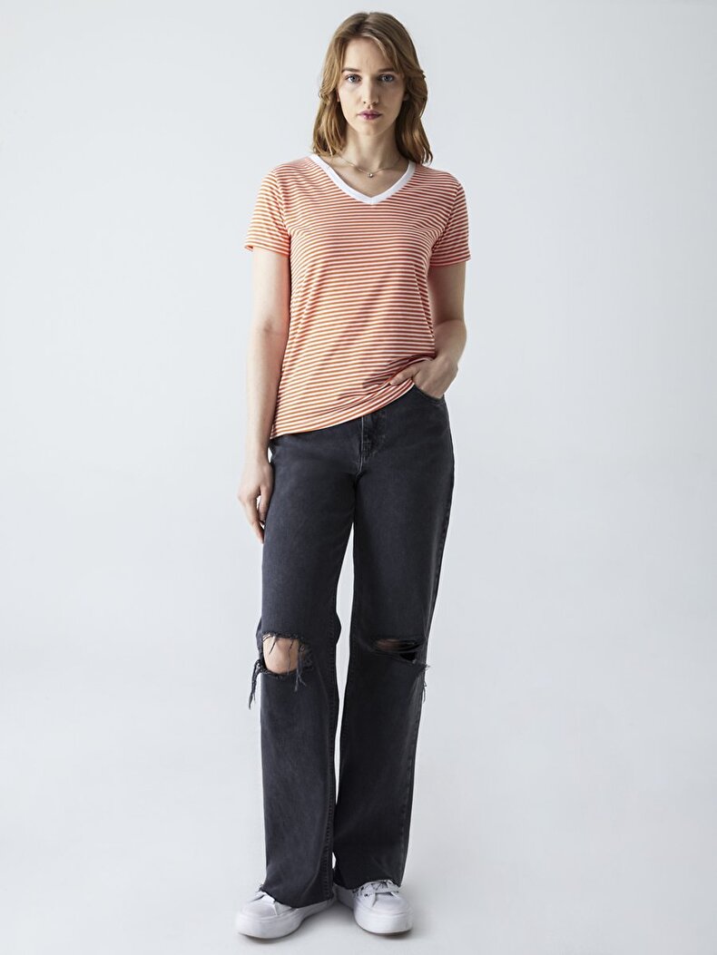 V-neck Striped Print T-shirt