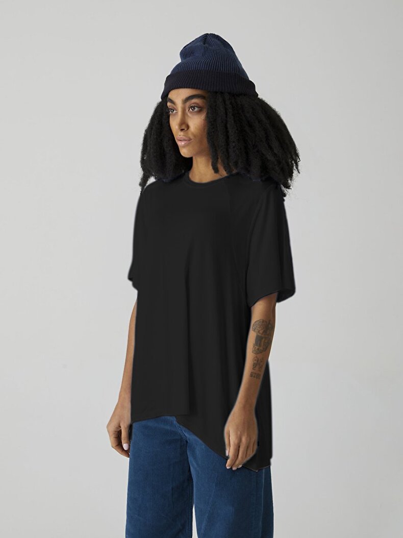 Crew Neck Comfortable Cut Zwart T-shi̇rt