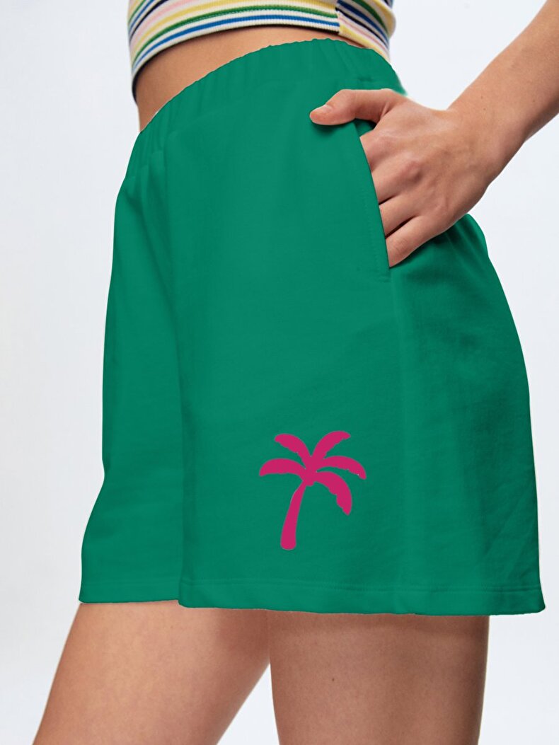 Palmtree With Print Short Green Shorts