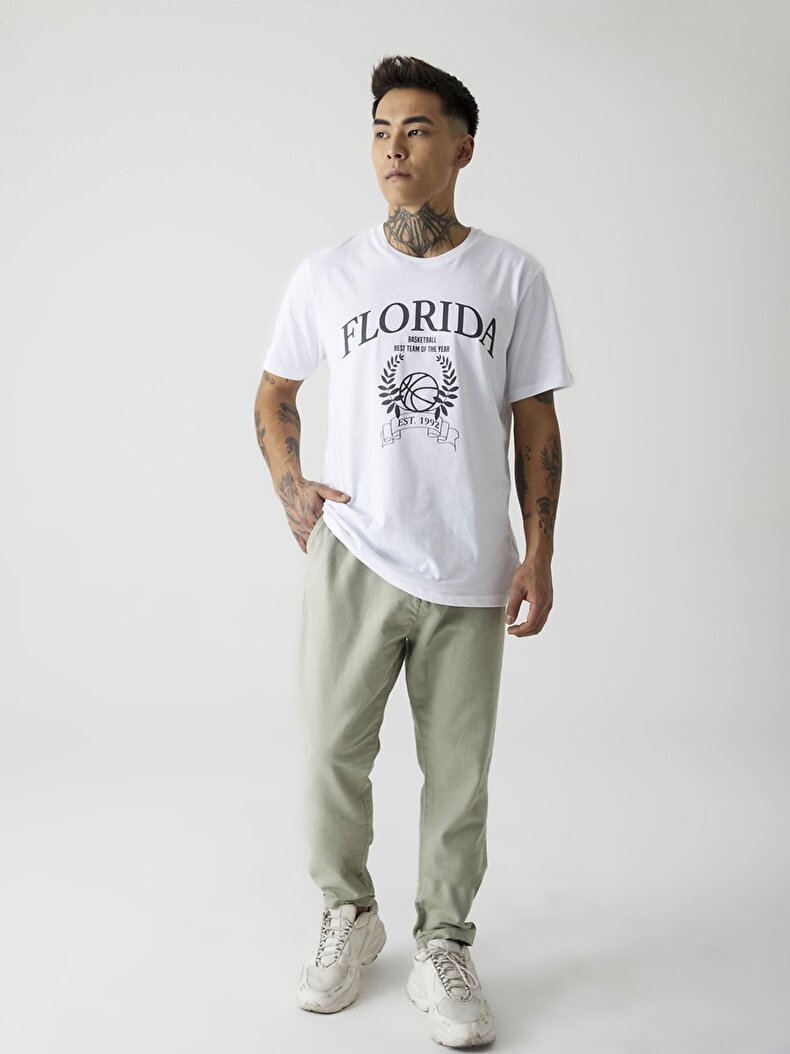 Graphic Print With Print White