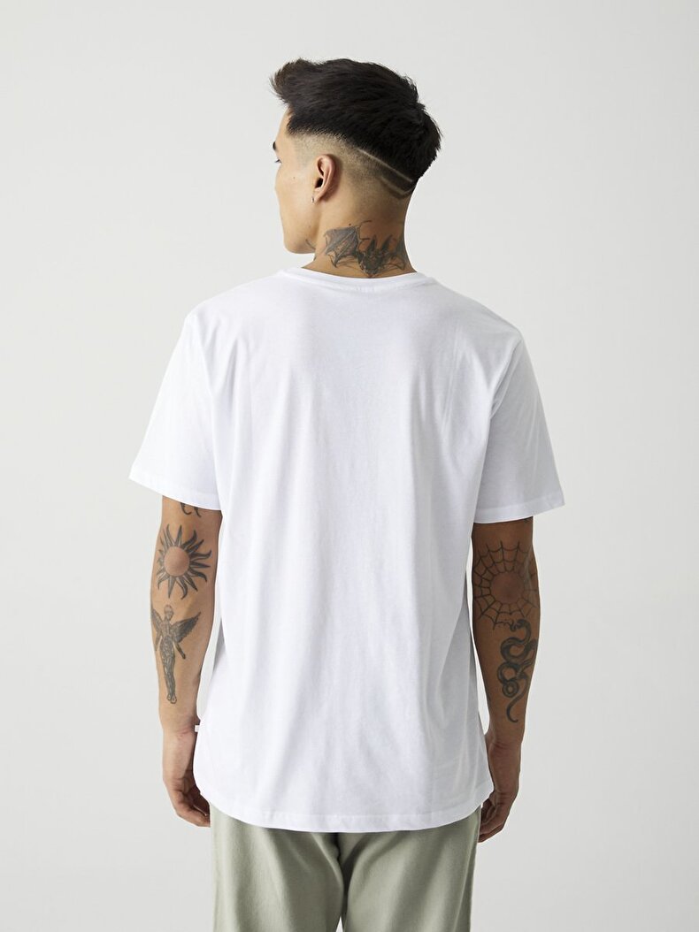 Graphic Print With Print White