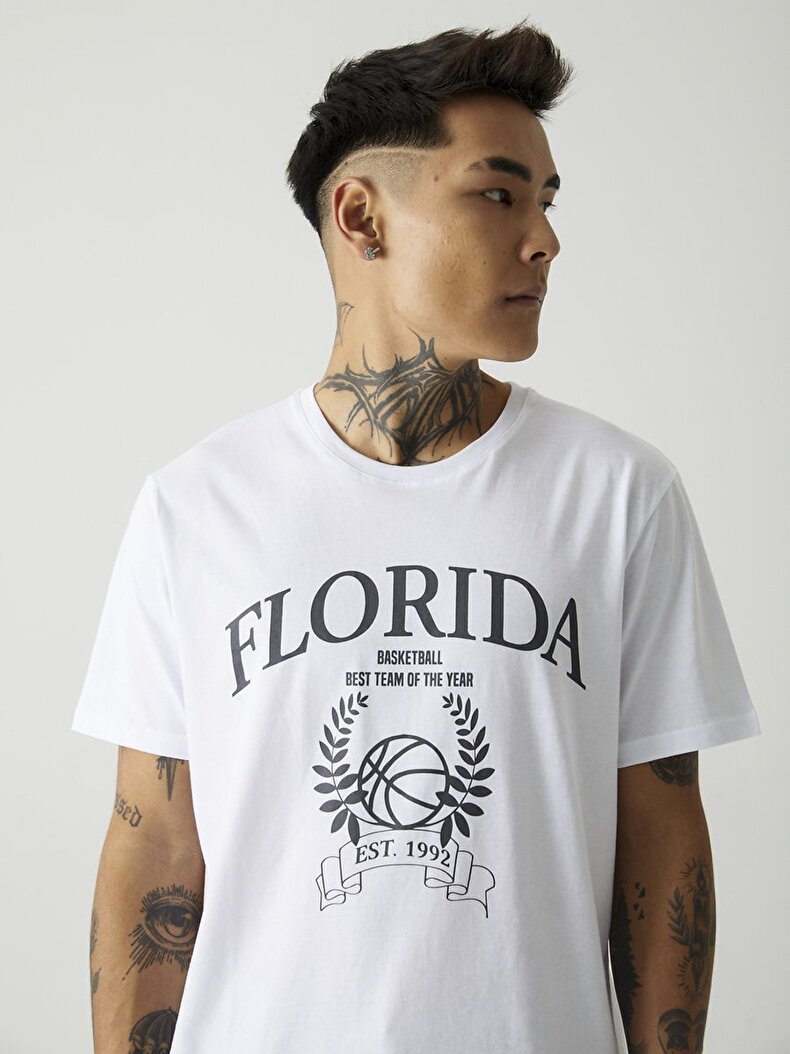 Graphic Print With Print White