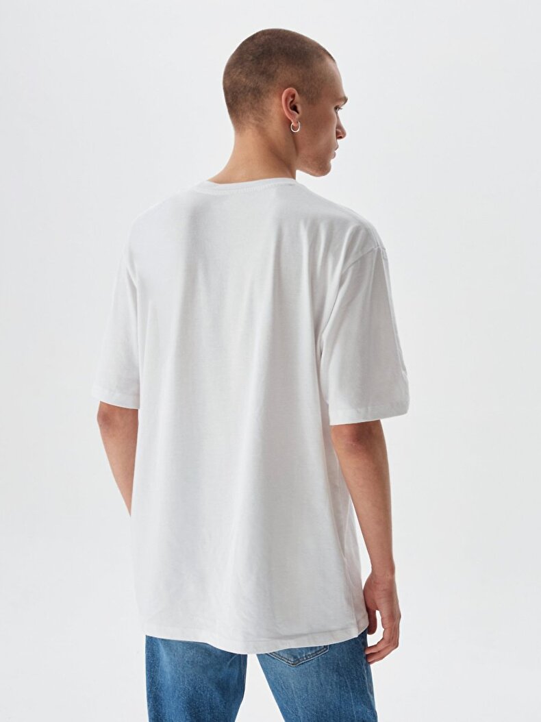 Oversized White T-shirt
